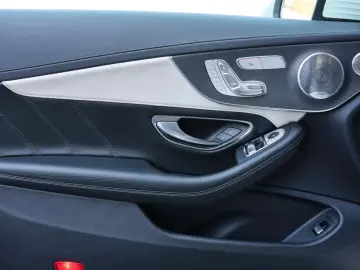 MERCEDES-BENZ C 63s AMG  ACC BURMESTER SHZ PANO APPL…