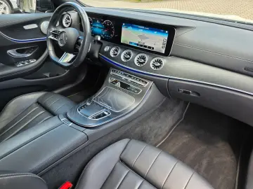MERCEDES-BENZ E 450 Coupe 4Matic Burmester Panorama AMG-Line