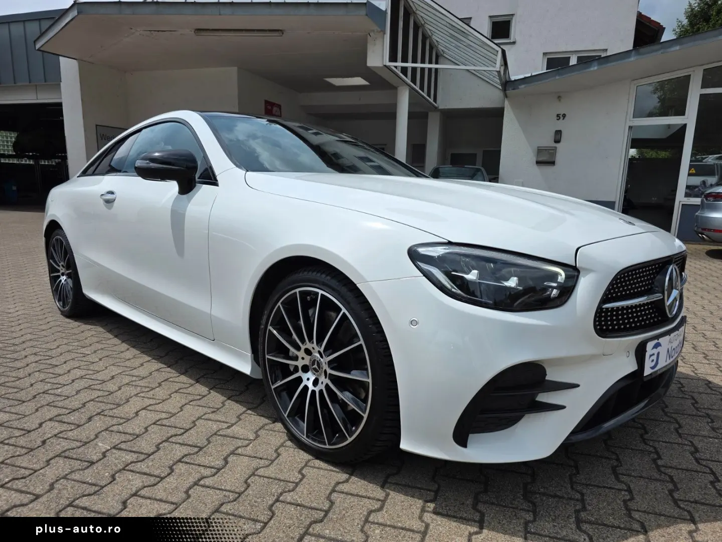 MERCEDES-BENZ E 450 Coupe 4Matic Burmester Panorama AMG-Line