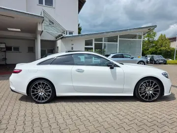 MERCEDES-BENZ E 450 Coupe 4Matic Burmester Panorama AMG-Line
