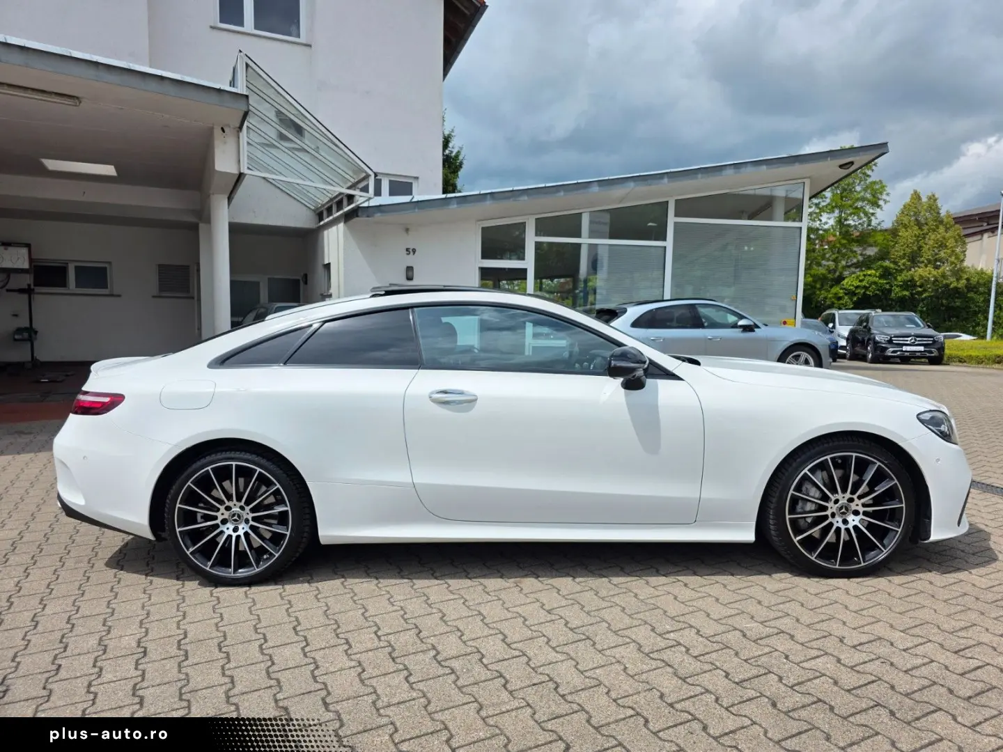 MERCEDES-BENZ E 450 Coupe 4Matic Burmester Panorama AMG-Line