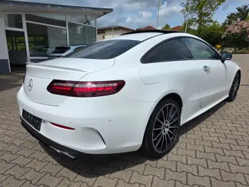 MERCEDES-BENZ E 450 Coupe 4Matic Burmester Panorama AMG-Line