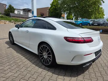 MERCEDES-BENZ E 450 Coupe 4Matic Burmester Panorama AMG-Line