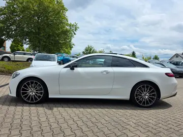 MERCEDES-BENZ E 450 Coupe 4Matic Burmester Panorama AMG-Line