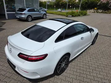 MERCEDES-BENZ E 450 Coupe 4Matic Burmester Panorama AMG-Line