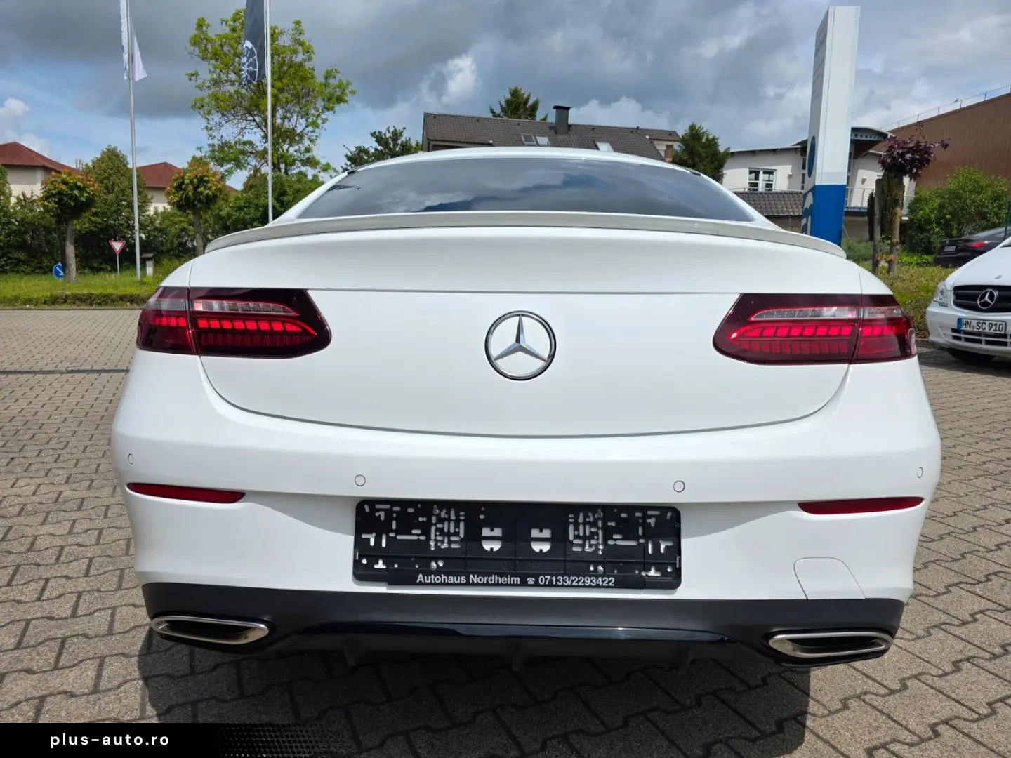 MERCEDES-BENZ E 450 Coupe 4Matic Burmester Panorama AMG-Line