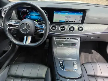 MERCEDES-BENZ E 450 Coupe 4Matic Burmester Panorama AMG-Line