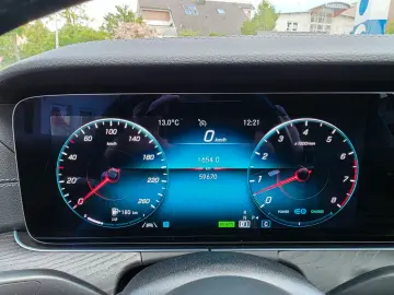 MERCEDES-BENZ E 450 Coupe 4Matic Burmester Panorama AMG-Line