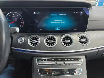 MERCEDES-BENZ E 450 Coupe 4Matic Burmester Panorama AMG-Line