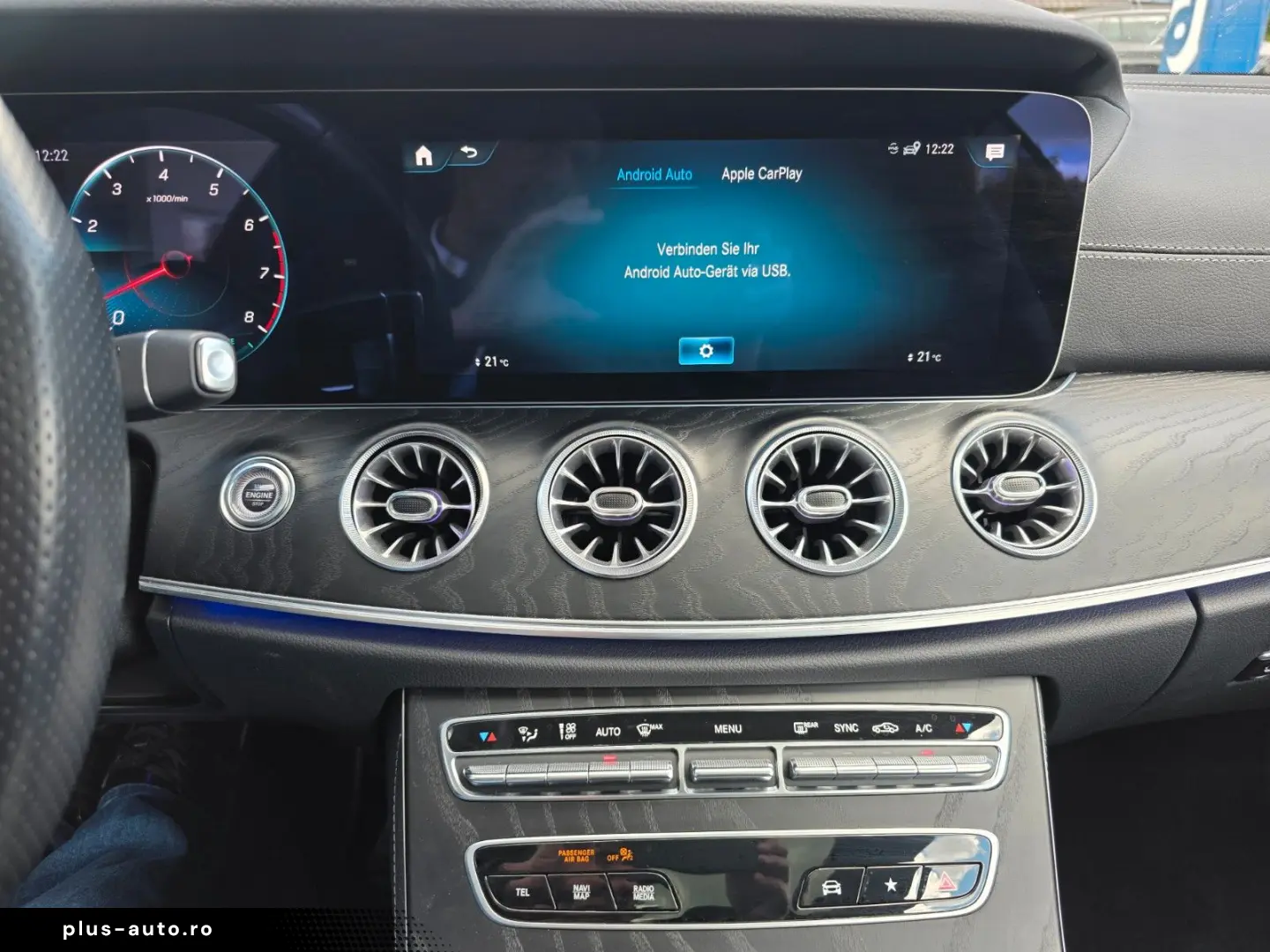 MERCEDES-BENZ E 450 Coupe 4Matic Burmester Panorama AMG-Line