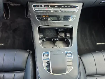 MERCEDES-BENZ E 450 Coupe 4Matic Burmester Panorama AMG-Line