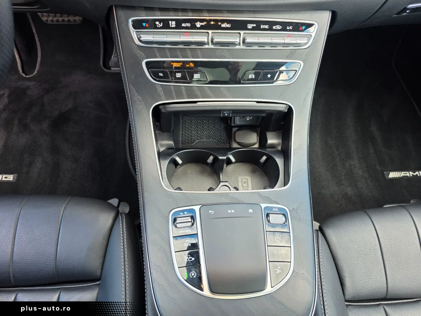 MERCEDES-BENZ E 450 Coupe 4Matic Burmester Panorama AMG-Line