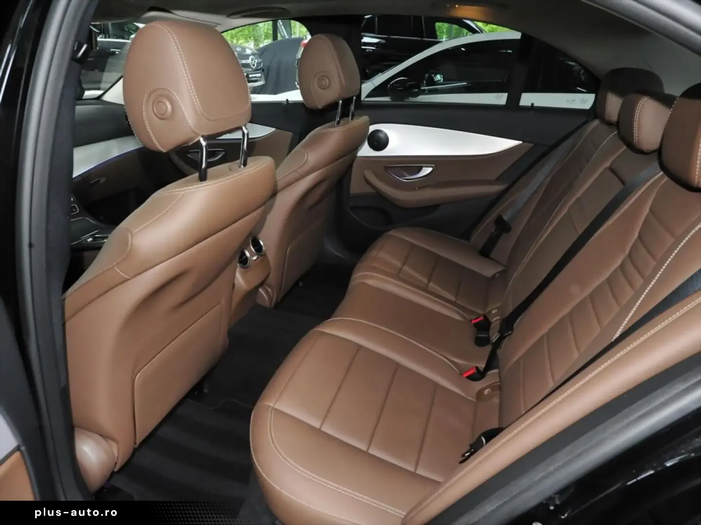 MERCEDES-BENZ E 450 4M AVANTGARDE 360 ACC PDC MULTIBEAM PANO