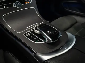 MERCEDES-BENZ C400 Coupe 4MAT  AMG-LINE VIRTUAL NIGH…