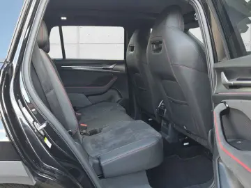 SKODA Kodiaq 2.0 TSI RS 4x4 HUD AHK 360  7-SEATS PANO