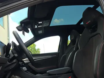 SKODA Kodiaq 2.0 TSI RS 4x4 HUD AHK 360  7-SEATS PANO