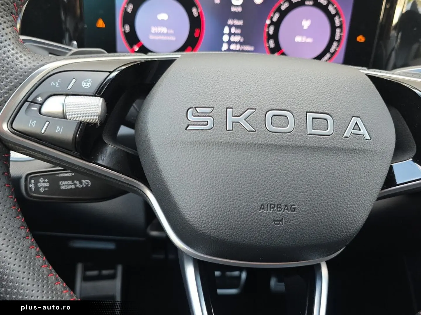 SKODA Kodiaq 2.0 TSI RS 4x4 HUD AHK 360  7-SEATS PANO