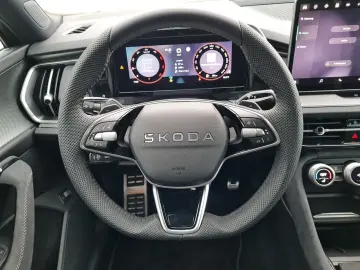SKODA Kodiaq 2.0 TDI Sportline 4x4 DSG AHK MATRIX