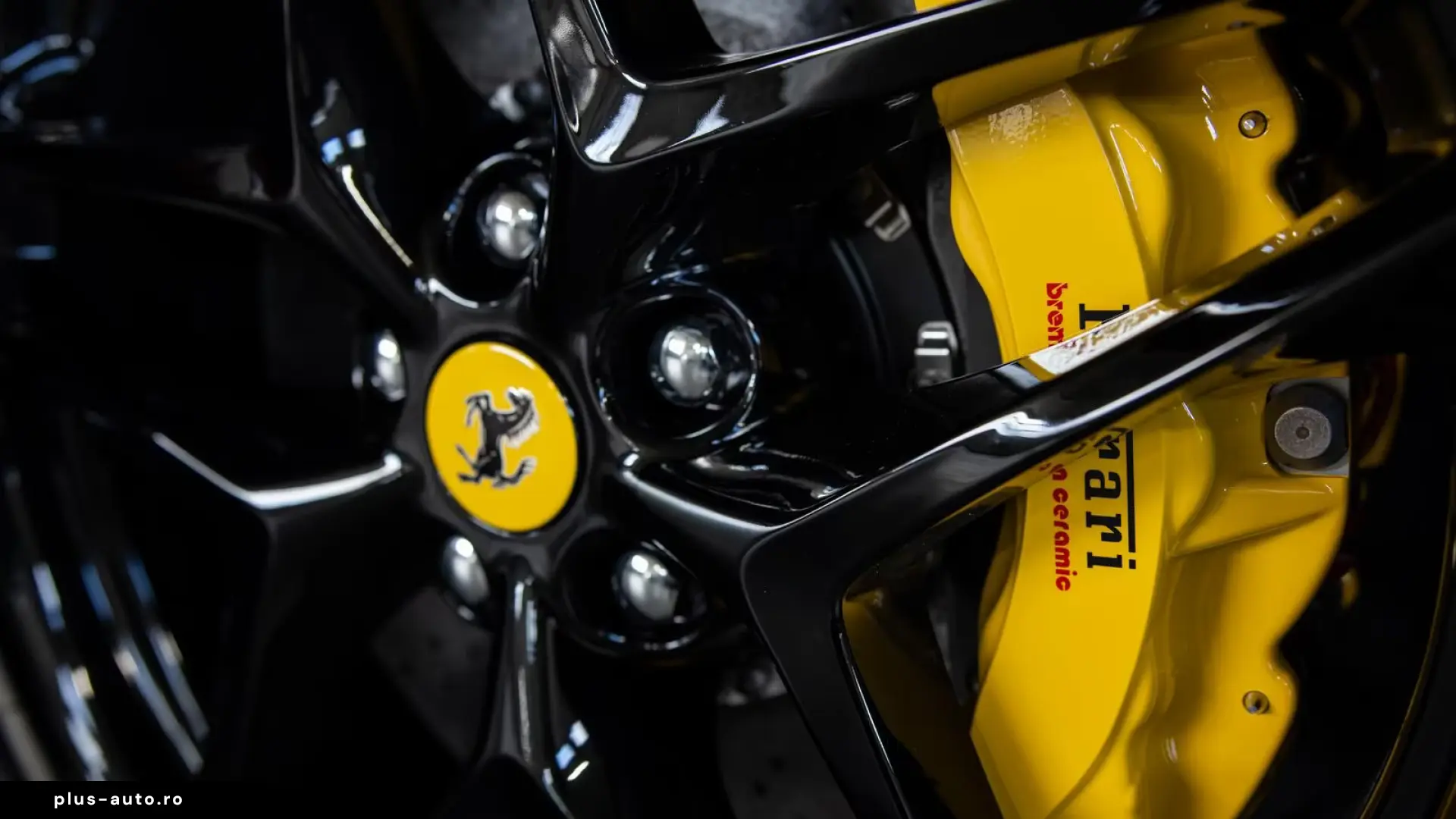 Ferrari Roma Spider AFS3 360  HIFI-Sound Daytona-Seats