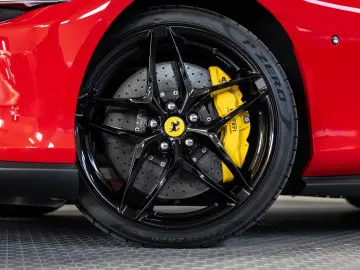 Ferrari Roma Spider AFS3 360  HIFI-Sound Daytona-Seats