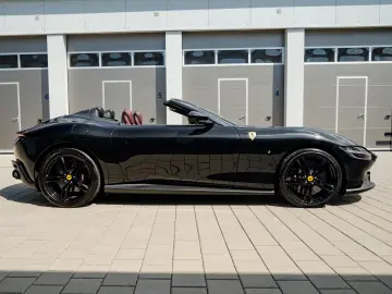 Ferrari Roma Spider   Atelier   LED   JBL   PassDisplay