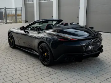 Ferrari Roma Spider   Atelier   LED   JBL   PassDisplay