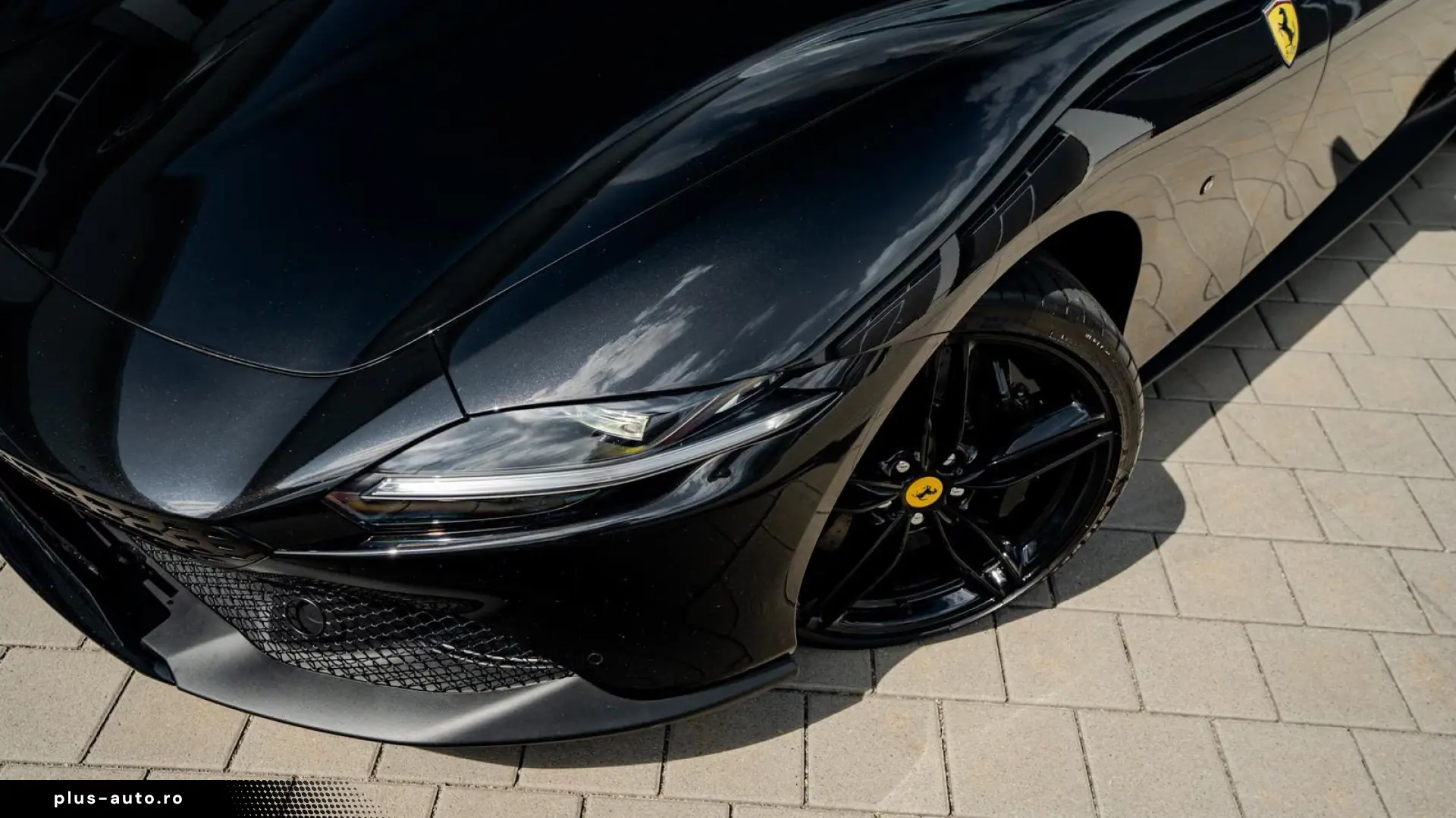 Ferrari Roma Spider   Atelier   LED   JBL   PassDisplay