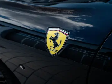 Ferrari Roma Spider   Atelier   LED   JBL   PassDisplay