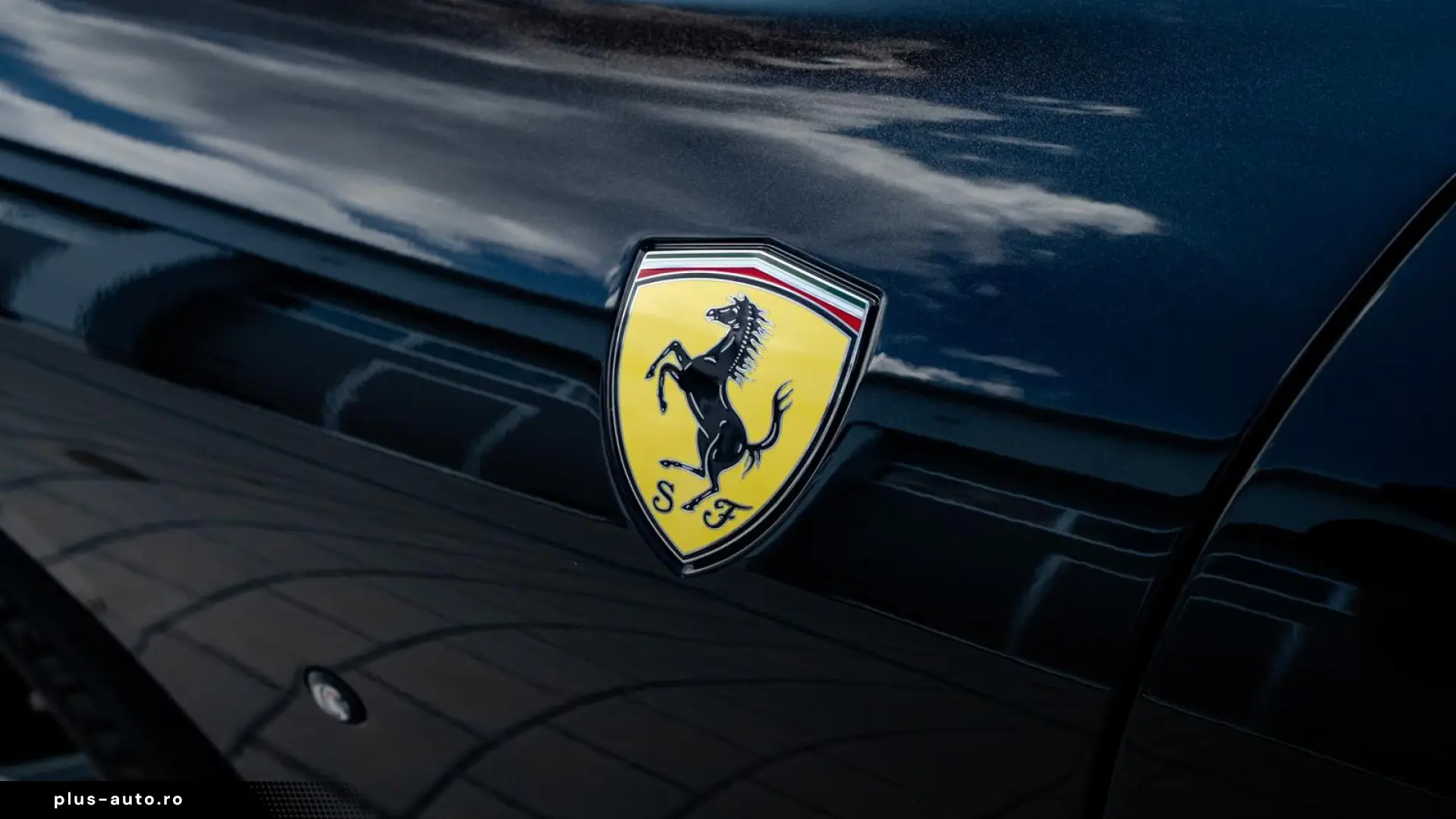 Ferrari Roma Spider   Atelier   LED   JBL   PassDisplay