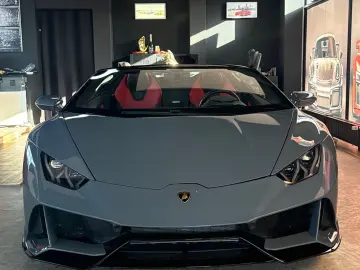 LAMBORGHINI Huracán EVO RWD Spyder