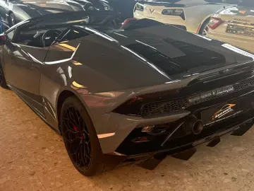 LAMBORGHINI Huracán EVO RWD Spyder