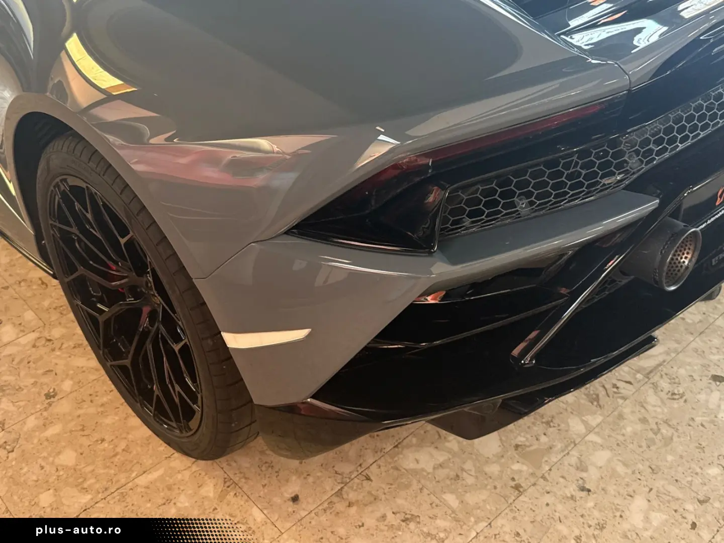 LAMBORGHINI Huracán EVO RWD Spyder