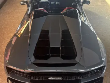 LAMBORGHINI Huracán EVO RWD Spyder