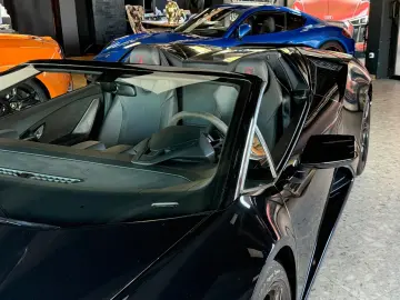 LAMBORGHINI Huracán EVO RWD Spyder   EMOTION PUR