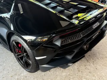 LAMBORGHINI Huracán EVO RWD Spyder   EMOTION PUR
