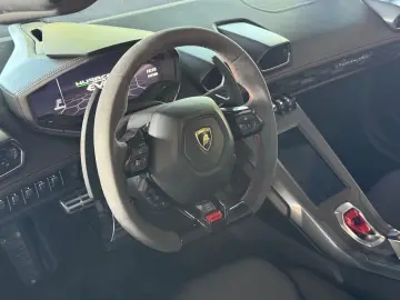 LAMBORGHINI Huracán EVO RWD Spyder   EMOTION PUR