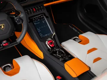 Lamborghini Huracán EVO Spyder Lift Viola Pasifae