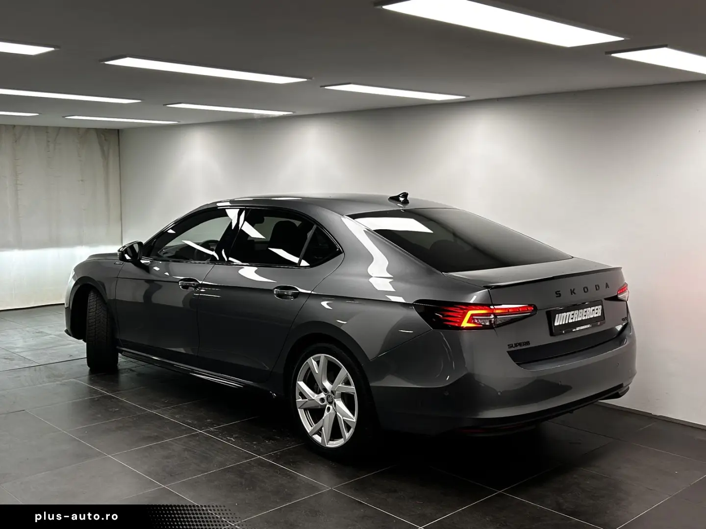 SKODA Superb 2.0 TSI DSG 4x4 HU DAB LED NAVI
