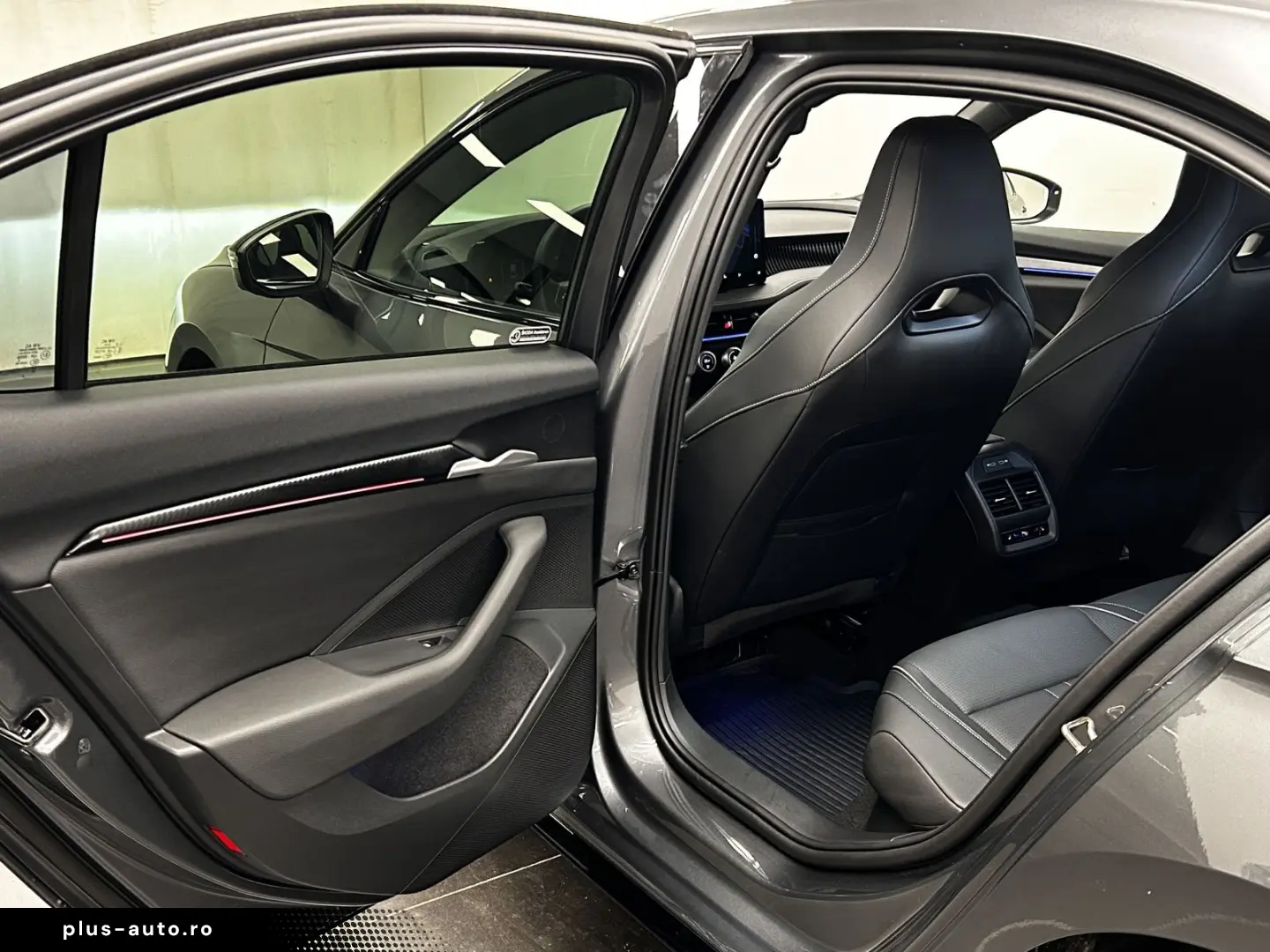 SKODA Superb 2.0 TSI DSG 4x4 HU DAB LED NAVI