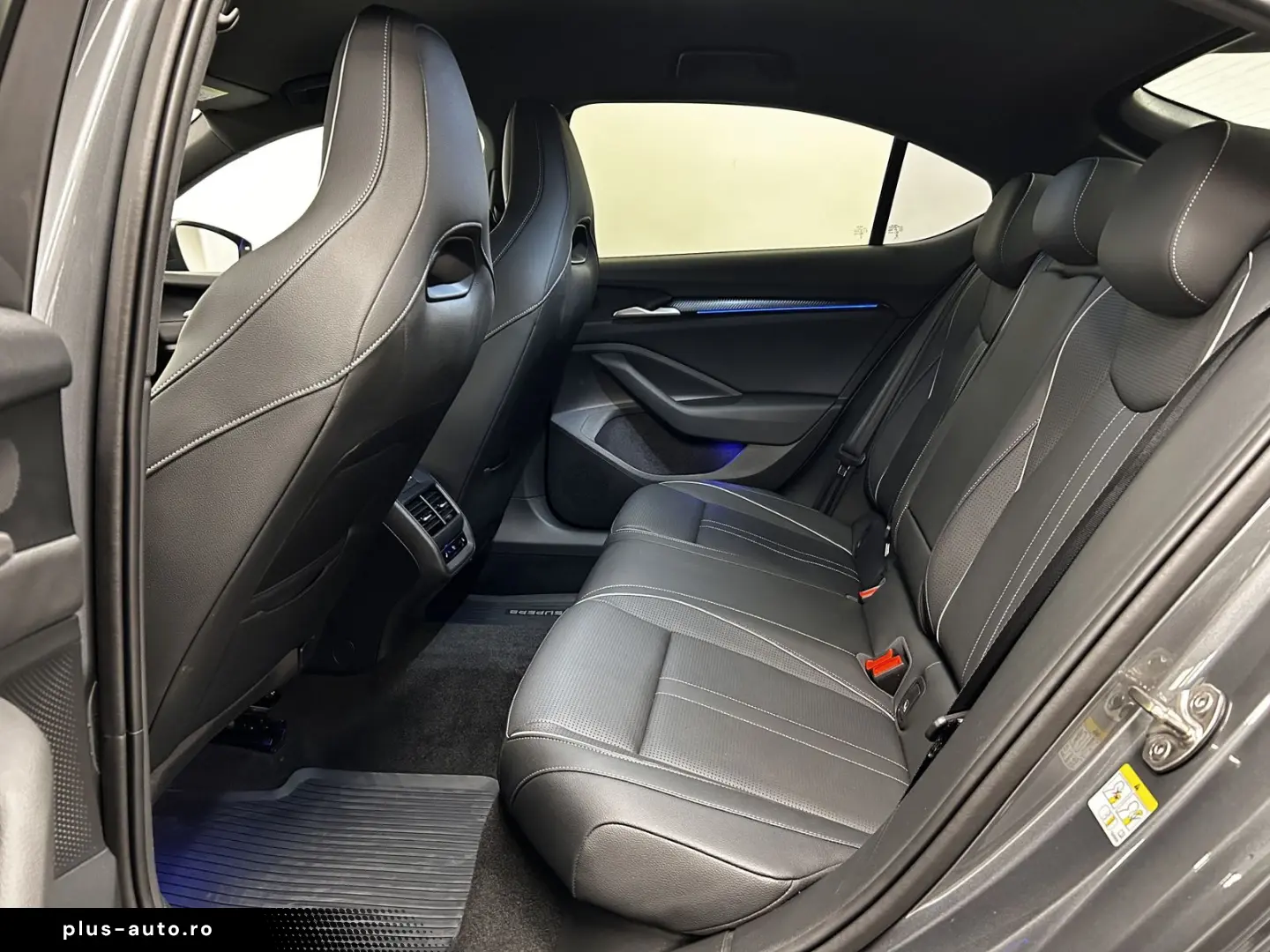 SKODA Superb 2.0 TSI DSG 4x4 HU DAB LED NAVI