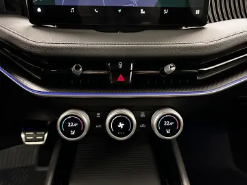 SKODA Superb 2.0 TSI DSG 4x4 HU DAB LED NAVI
