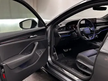 SKODA Superb 2.0 TSI DSG 4x4 HU DAB LED NAVI