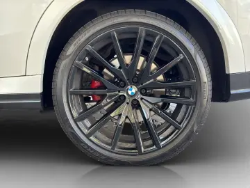 BMW X6 xDrive30dA M Sport Pro LiveCock.LED.AHK.Stand