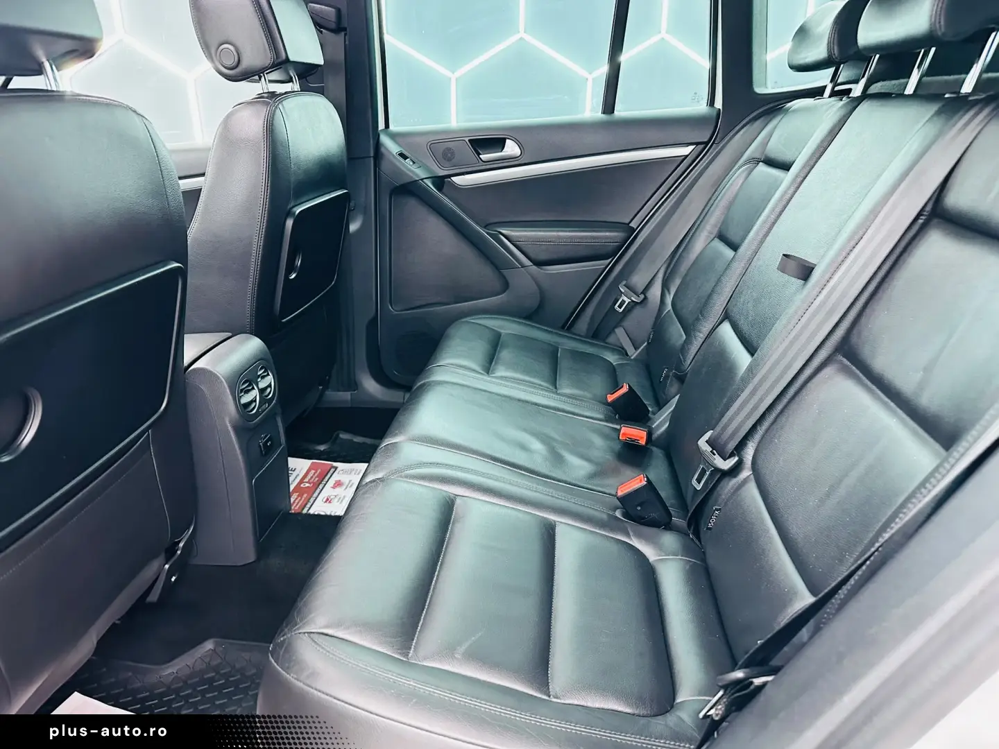 VOLKSWAGEN TIGUAN 2015 2.0D E5 4X4 Garantie 12 Luni Rate Ava