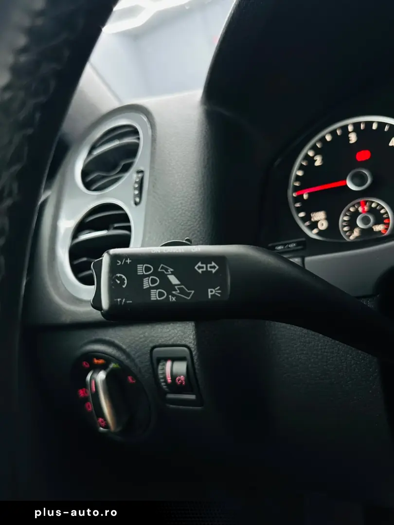VOLKSWAGEN TIGUAN 2015 2.0D E5 4X4 Garantie 12 Luni Rate Ava