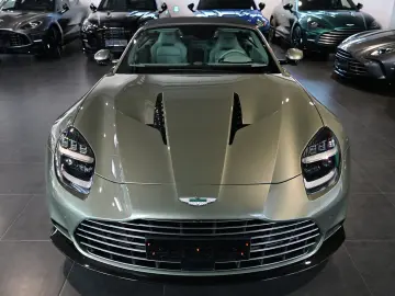 ASTON MARTIN Vanquish Volante California Sage   UPE 526.470€