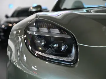 ASTON MARTIN Vanquish Volante California Sage   UPE 526.470€