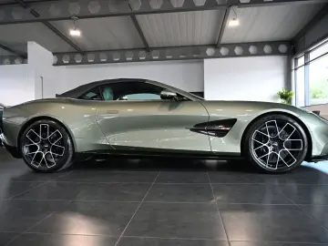 ASTON MARTIN Vanquish Volante California Sage   UPE 526.470€