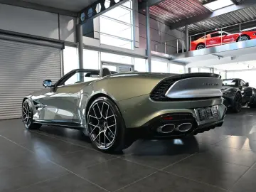 ASTON MARTIN Vanquish Volante California Sage   UPE 526.470€