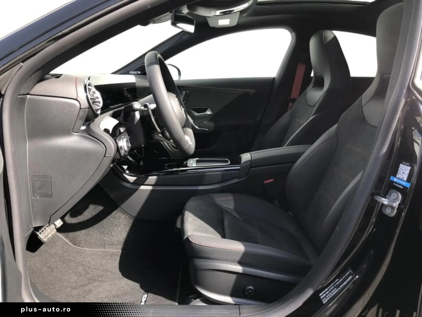 MERCEDES-BENZ AMG CLA 35 4MATIC Coupe  19Z Night Pano